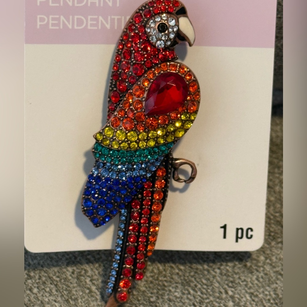 NEW Elegant Colorful Parrot Brooch